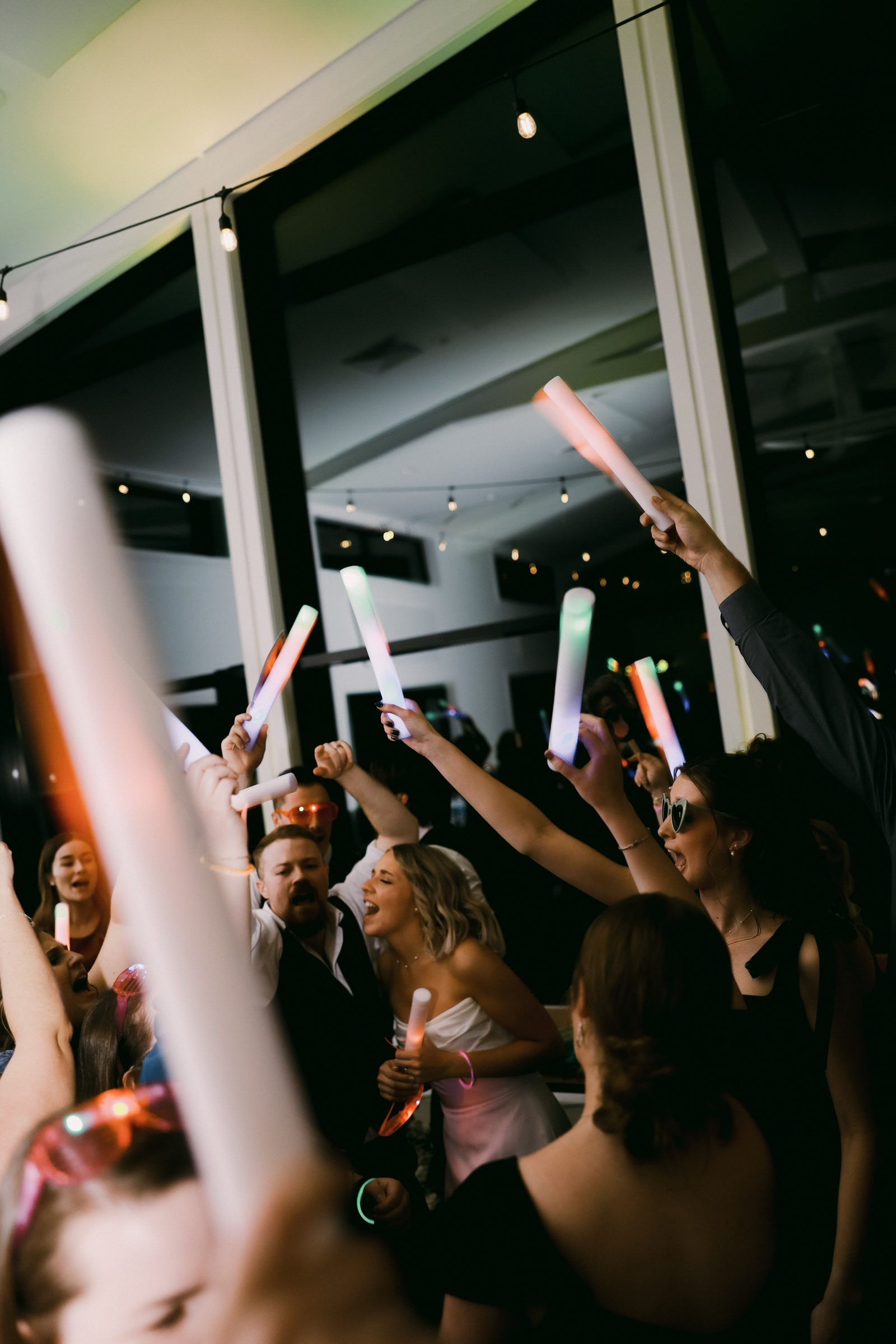 The Right Wedding Dance Set Length (Columbus DJ Data)