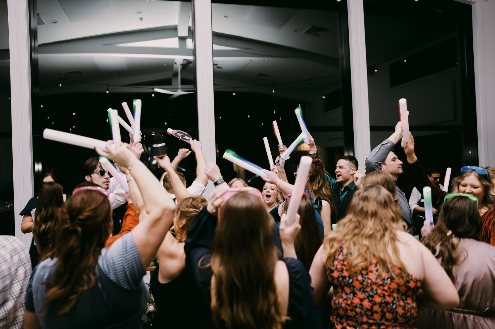 Wedding Traditions Columbus Couples Are Cutting in 2026